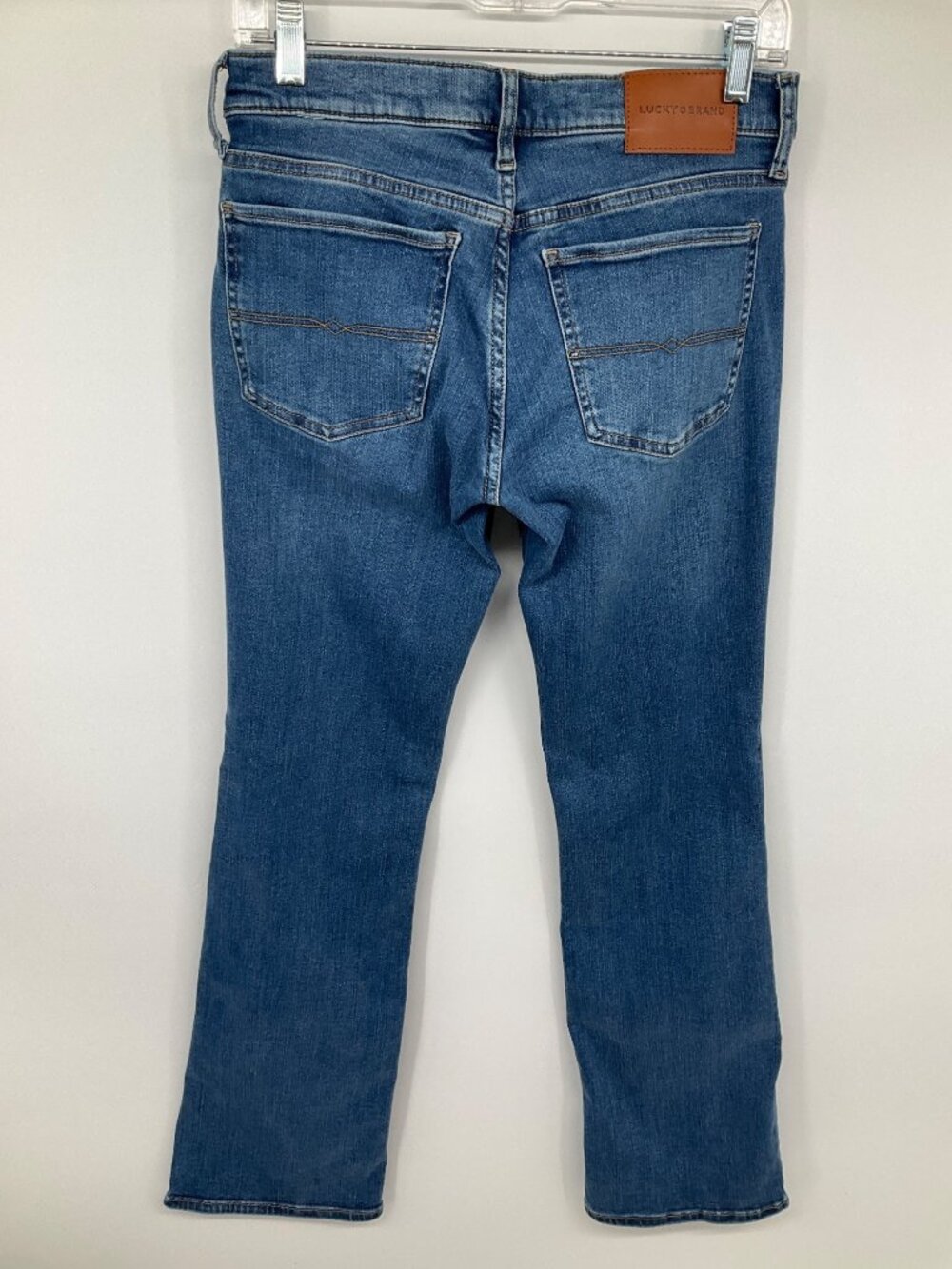 Lucky Brand size 4 (27) Sweet Mid-rise Bootcut Jeans Excellent condition - Picture 4 of 9